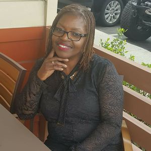 Meet your Posher, Roslyn